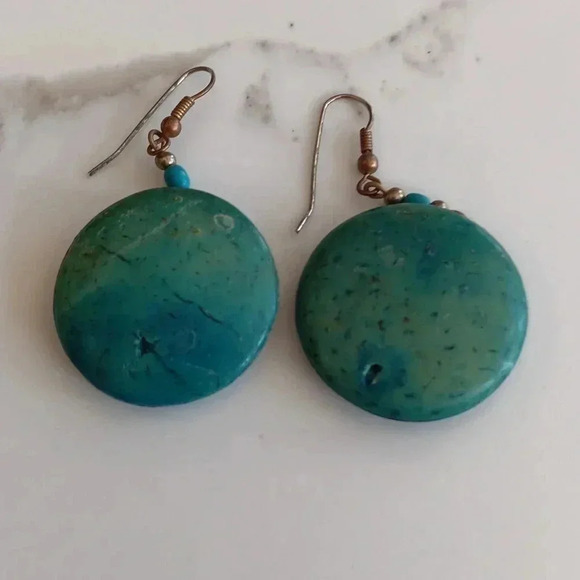 Turquoise colored disc necklace with matching earrings - Picture 3 of 3